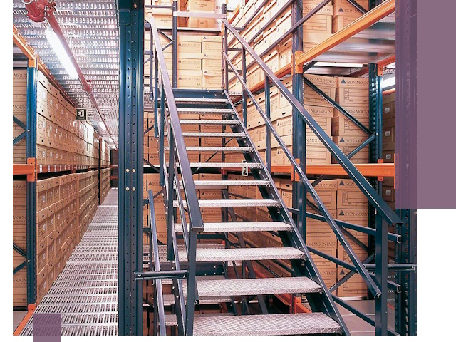 Лестницы складские прочные и безопасные под ключ в Заинске