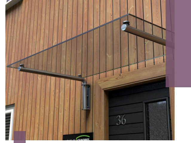 Стеклянные козырьки на входы и фасады в Заинске